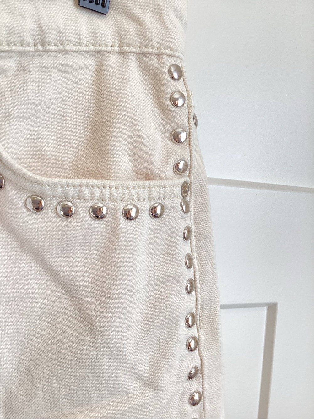 Reformation Cary High-Rise Slouchy Wide-Leg Jeans NEW 28 Anthropologie Studded - Picture 4 of 14